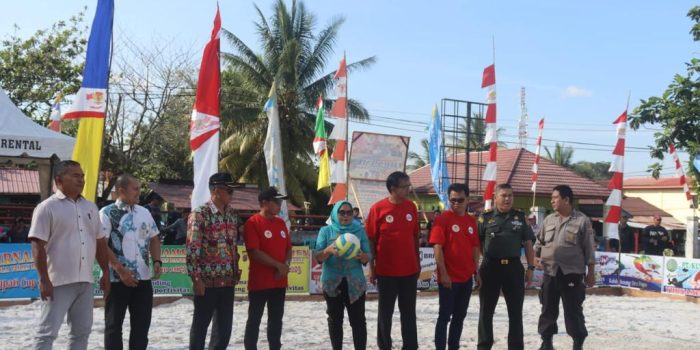 Ajang Bergengsi! Turnamen Bola Voli Pantai Bupati Cup 2023 Pertama di Kubar