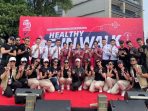 Lion Air Group mengadakan kegiatan Fun Walk yang seru dan mengasyikkan di Jakarta, dalam rangka memeriahkan acara Car Free Day, pada Minggu (25/6/2023). Foto: HO/Lion Air Group.