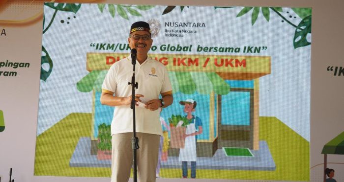 Kepala OIKN Bambang Susantono memberikan Sosialisasi dan Pendampingan IKM/UKM yang digelar di Titik Nol Nusantara, PPU, Kalimantan Timur, pada Minggu (25/05/2023). Foto: BorneoFlash.com/Ist.