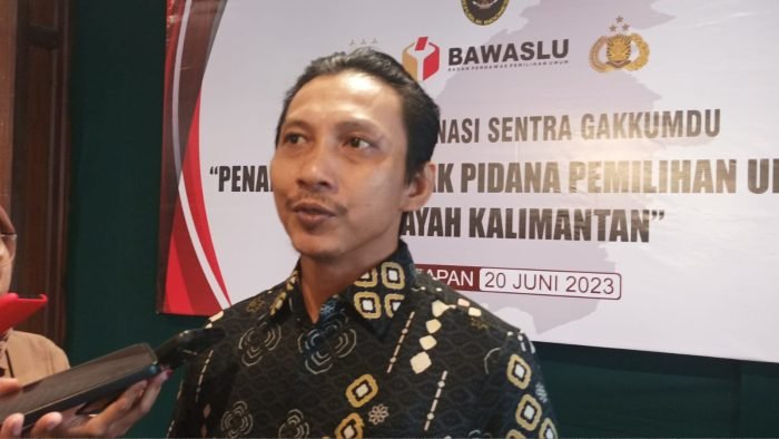 Ketua Bawaslu Kaltim, Heri Dermanto. Foto: BorneoFlash.com/Niken Sulastri.
