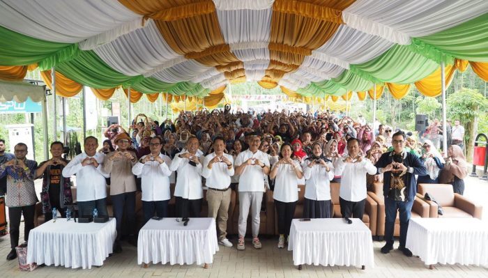 Otorita Ibu Kota Nusantara (OIKN) mulai lakukan Sosialisasi dan Pendampingan IKM (industri kecil menengah)/UKM (usaha kecil menengah) yang digelar di Titik Nol Nusantara, PPU, Kalimantan Timur, pada Minggu (25/05/2023) pagi ini. Foto: BorneoFlash.com/Ist.