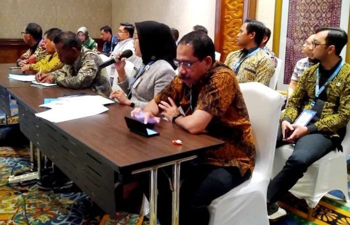 Pemda Paser memaparkan program smart city di hadapan Tim Asesmen Smart City dari Kementerian Komunikasi Informatika (Kominfo), di Surabaya, Selasa (13/6/2023). Foto: HO/Humas Pemkab Paser.