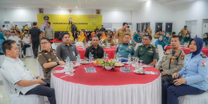 Wakil Ketua DPRD Kota Balikpapan, Subari saat menghadiri kegiatan Peningkatan Indeks Literasi Masyarakat untuk kesejahteraan di Auditorium Balai Kota, pada hari Senin (19/6/2023).  Foto: BorneoFlash.com/Ist.