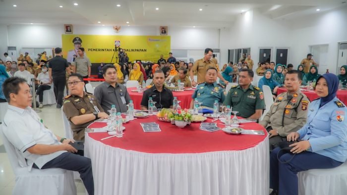 Wakil Ketua DPRD Kota Balikpapan, Subari saat menghadiri kegiatan Peningkatan Indeks Literasi Masyarakat untuk kesejahteraan di Auditorium Balai Kota, pada hari Senin (19/6/2023).  Foto: BorneoFlash.com/Ist.
