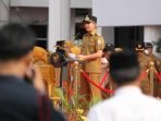 Wali Kota Balikpapan H Rahmad Mas'ud melantik PPPK di lingkungan Pemkot Balikpapan, di Halaman Balai Kota Balikpapan, pada hari Senin (26/6/2023).(Foto:BorneoFlash.com/Niken Sulastri).