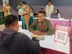 Alfamart membuka lowongan pekerjaan bagi penyandang disabilitas Di Job Market Fair 2023. Foto: BorneoFlash.com/Niken Sulastri.