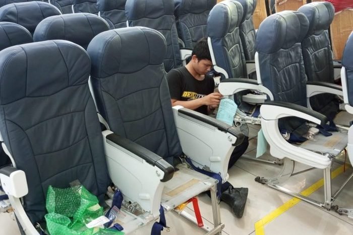 Batam Aero Technic (BAT) Memperbarui Interior Kabin Pesawat. Foto: HO/Lion Air Group.