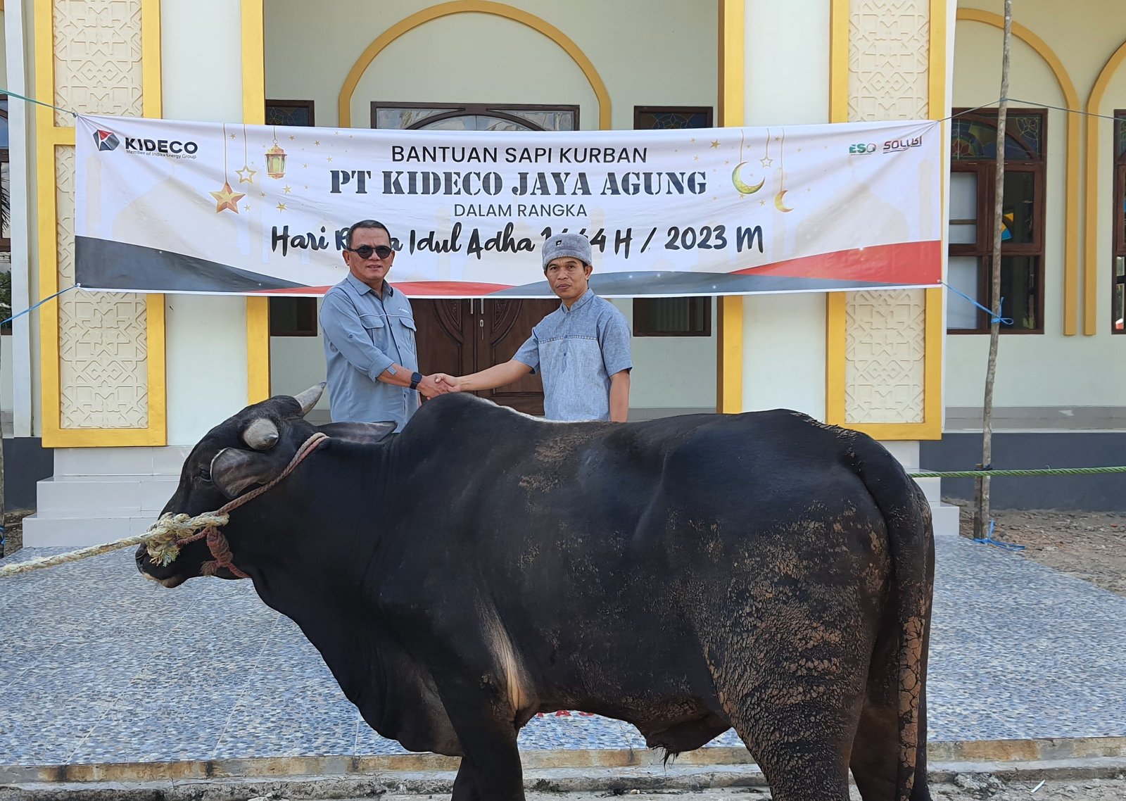 Sambut Idul Adha 1444 H/2023 Kideco Bagikan Ratusan Sapi Kurban, Wujud Kepedulian Kepada Masyarakat Lingkar Tambang