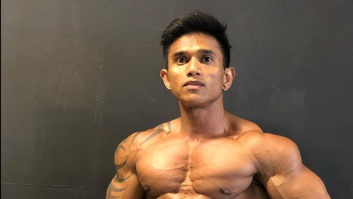 Justyn Vicky (34) mengalami gangguan di batang otak usai tertimpa barbel 210 kg saat berlatih di Gimnasium Paradise Bali. Foto: Instagram/@justynvickybali_island