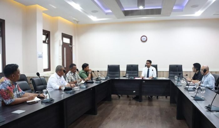 KPPU keluarkan surat penetapan penghentian perkara. Foto: BorneoFlash.com/Ist.