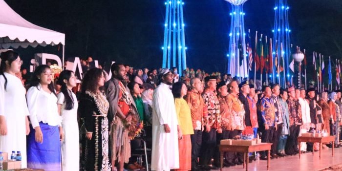 Kunjungan OIC-CA tahun 2023 dan Pembukaan TIFAF di Kabupaten Kukar, dihadiri berbagai tokoh penting, termasuk Bupati kukar, Sultan Kukar Ing Martadipura, dan delegasi dari 56 negara Islam, Minggu (09/07/2023). Foto: Humas Polda Kaltim.