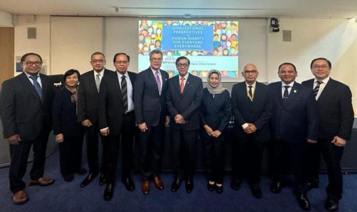 Menkumham RI Yasonna Laoly menghadiri konferensi yang diselenggarakan oleh Pusat Internasional untuk Studi Hukum dan Agama, Universitas Brigham Young, bekerja sama dengan Sekolah Hukum Notre Dame dan Universitas Oxford, Kamis (27/7/2023). Foto: BorneoFlash.com/Ist.