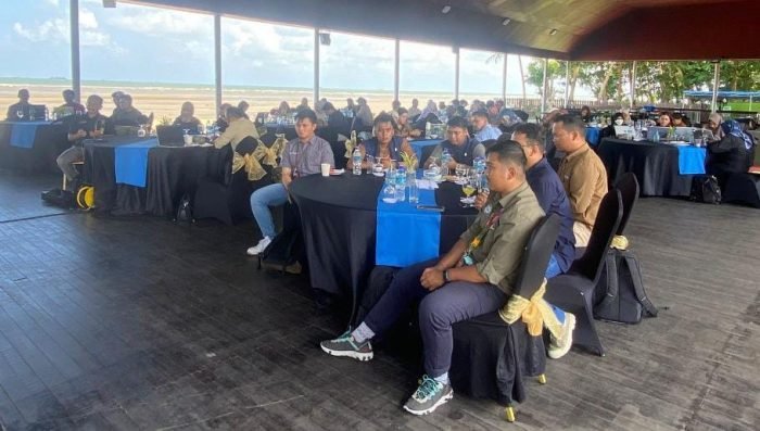 PHI menggelar Workshop Kultur Bertutur yang digawangi oleh NGI pada Kamis 20 Juli 2023, bertempat di Rocket Mahakam Beach Club (RMBC) Balikpapan. Foto: BorneoFlash.com/Ist.