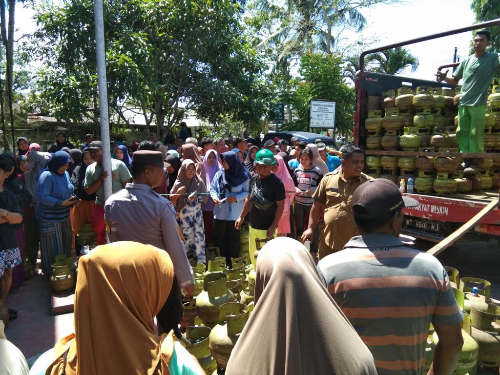 Tanggapi Masalah Kelangkaan LPG 3 Kg di Balikpapan, Pertamina Patra Niaga Regional Kalimantan Gelar Operasi Pasar