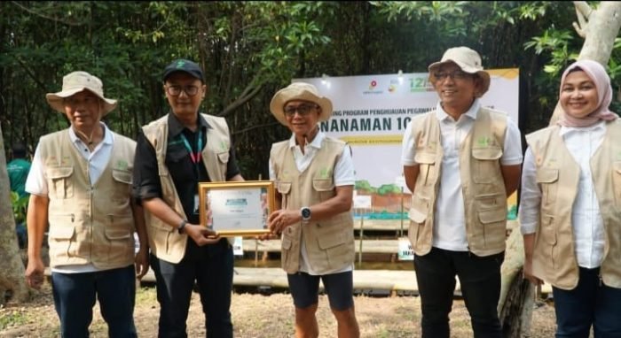 SKK Migas meluncurkan program One Two Trees, dalam rangka merealisasikan pilar ketiga Indonesia Oil & Gas 4.0 yaitu, Ensuring Environmental Sustainability. Foto: BorneoFlash.com/Ist.