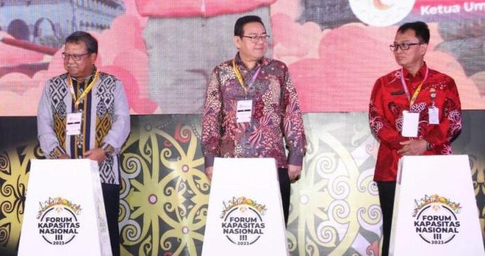 Sekretaris Otorita Ibu Kota Nusantara, Achmad Jaka Santos Adiwijaya (Tengah) di Forum Kapasitas Nasional III 2023 Area Kalimantan dan Sulawesi (Kalsul). Foto: BorneoFlash.com/Ist.