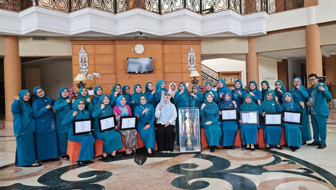 Peringatan HKG ke 51 di Kukar, TP PKK Balikpapan Raih Juara Umum PKK Se Kaltim 