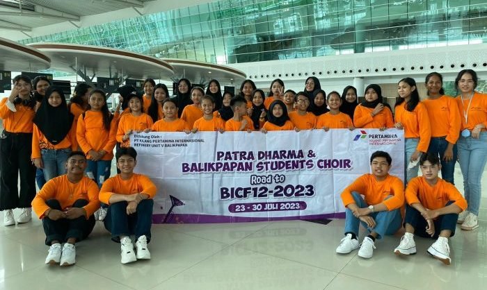 Tim Patra Dharma & Balikpapan Students Choir yang akan berkompetisi di Bali International Choir Festival 2023 Berangkat Pada Minggu (23/7/2023). Foto: BorneoFlash.com/Ist.