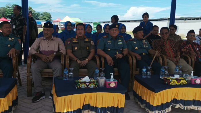 Wakil Ketua Dewan Perwakilan Daerah (DPRD) Kota Balikpapan Budiono saat menghadiri peresmian Masjid Al Hafiz Lanal Balikpapan, yang berada di Dermaga Melawai TNI AL Balikpapan, Jalan Jenderal Sudirman, pada hari Kamis (6/7/2023). Foto: BorneoFlash.com/Niken Sulastri.