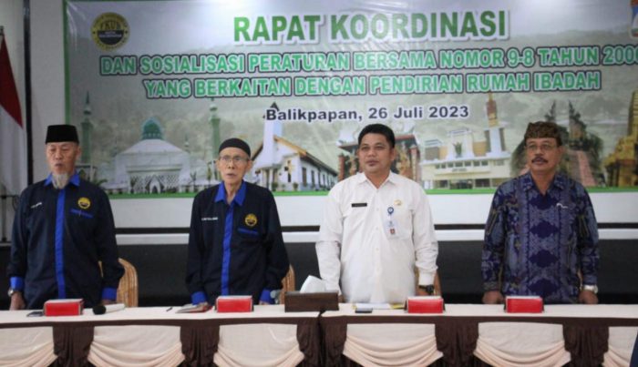 Sosialisasi Peraturan Bersama Nomor 9-8 Tahun 2006 yang berkaitan dengan pendirian rumah ibadah, di Aula Rumah Jabatan Wakil Wali Kota Balikpapan, pada hari Rabu (26/7/2023). Foto: BorneoFlash.com/Niken Sulastri.