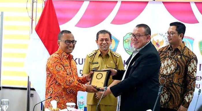 Kunjungan Kerja Komite IV DPD RI, di Ruang Rapat I Balai Kota Balikpapan, pada hari Selasa (29/8/2023). Foto: BorneoFlash.com/Ist.