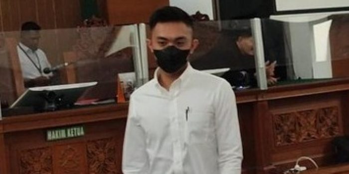 Dituntut 12 Tahun Bui dan Restitusi Rp 120 M, Mario Dandy Geleng-geleng Kepala