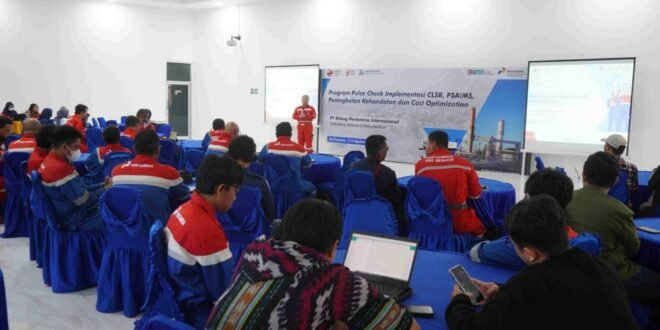 PT KPI Unit Balikpapan melakukan sosialisasi Corporate Life Saving Rules (CLSR) dengan Pulse Check untuk Pekerja dan Grand Safety Talk untuk Mitra Kerja. Foto: HO/PT KPI Unit Balikpapan.