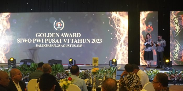Penghargaan Anugerah SIWO PWI Pusat IV di Balikpapan, Coach Indra Beberkan 5 Hal Ini