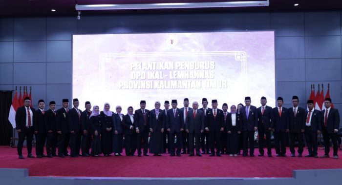 Pelantikan Pengurus Dewan Perwakilan Daerah (DPD) Ikatan Keluarga Alumni (IKAL) - Lembaga Ketahanan Nasional (LEMHANAS) Provinsi Kaltim untuk periode 2023 - 2028 di Odah Etam, pada Senin (7/8/2023). Foto: HO/diskominfo.kaltimprov.go.id