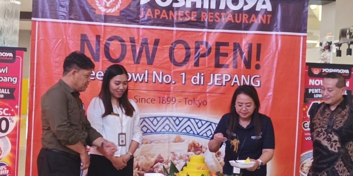 (ki-ka) Dan Unit Intel Kodim 0905/Balikpapan, Kapten Ctp Tom Yones Daniel Kepala Bidang Pariwisata Dinas Pemuda Olahraga dan Pariwisata Kota Balikpapan, Natalia Yanti Banjarnahoor, Management Pentacity, Meutia dan Senior Marketing Activation Manager YOSHI