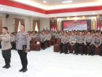 Polda Kaltim Laksanakan Pengambilan Sumpah dan Fakta Integritas Seleksi Sekolah Alih Golongan dari bintara ke perwira serta dari tamtama ke bintara. Foto: HO/Humas Polda Kaltim.