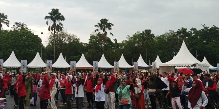 Ribuan Masyarakat Balikpapan Selatan Ikuti Jalan Sehat Berhadiah Umrah 