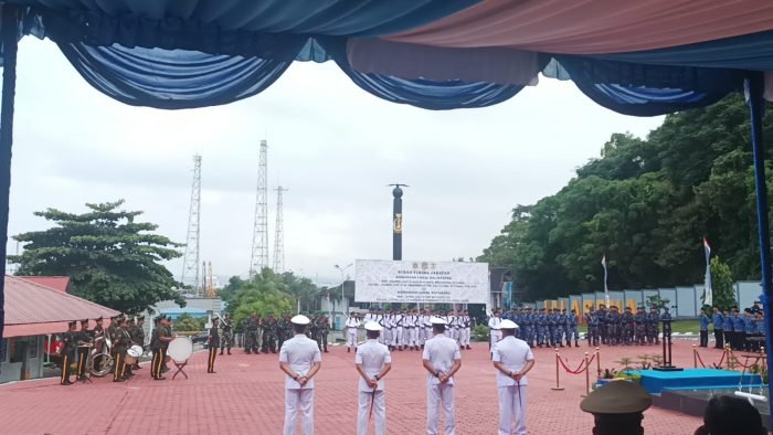 Upacara serah terima jabatan Danlanal Kota Balikpapan dan Danlanal Kotabaru di Mako Lanal Balikpapan, pada hari Selasa (1/8/2023). Foto: BorneoFlash.com/Niken Sulastri.