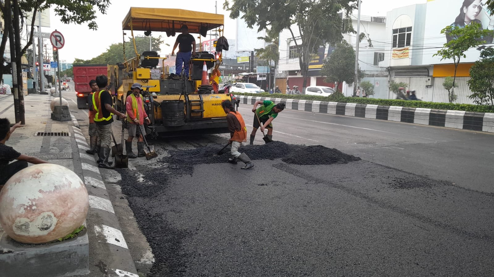 Beberapa pengerjaan yang dilakukan Satuan Kerja SKPD TP Dinas Pekerjaan Umum (DPU) Provinsi Kalimantan Timur di tahun 2023. (Foto:BorneoFlash.com/ist).