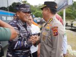 Irwasda Polda Kaltim Kombes Pol Zulkifli antar kepulangan KSAL Laksamana TNI Muhammad Ali, di Lanud Dhomber Balikpapan, Rabu (23/8/2023).