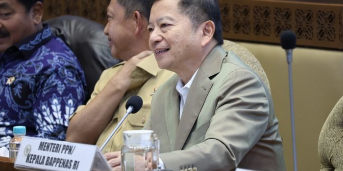 Otorita IKN dengan Kementerian/Lembaga RI dampingi Kementerian PPN/Bappenas menyampaikan pokok urgensi RUU tentang perubahan Undang-Undang Nomor 3 Tahun 2023 tentang IKN RUU perubahan UU IKN dalam Rapat Kerja Tingkat 1, di Komisi II DPR RI, pada Senin (21/8/2023).(Foto:BorneoFlash.com/ist).