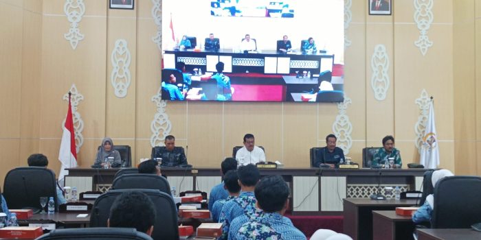 Tingkatkan Pengetahuan dan Keterampilan Demokrasi, Ketua DPRD Terima Kunjungan Siswa Siswi SMAN 8 Balikpapan