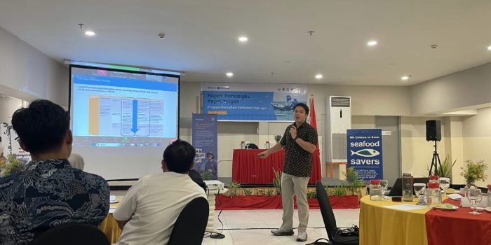 Aruna, pionir integrated fisheries commerce di Indonesia, mengadakan Rapat Pemangku Kepentingan Program Perbaikan Perikanan komoditas Rajungan di Kaltim, yang diselenggarakan pada tanggal 20-21 September 2023 di Balikpapan. Foto: BorneoFlash.com/Ist.