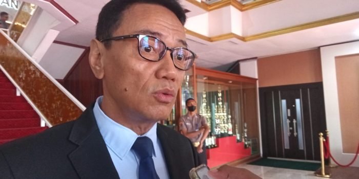 Kepala DLH Kota Balikpapan, Sudirman Djayaleksana. Foto: BorneoFlash.com/Niken Sulastri.