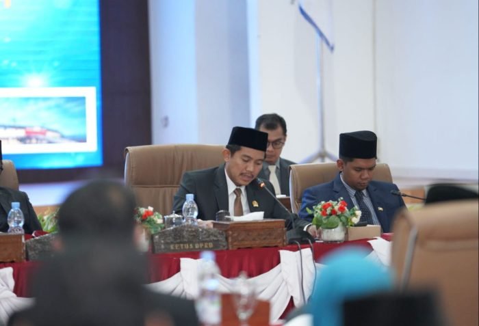 Ketua DPRD Bontang Andi Faizal Sofyan Hasdam, saat rapat Paripurna di Gedung Pendopo Rujab Wali Kota Bontang. Foto: BorneoFlash.com/Ist.