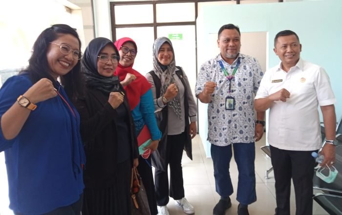 Komisi IV DPRD Kota Balikpapan Bersama Managemen Rumah Sakit Medika Utama Manggar, Jumat (29/9/2023). Foto: BorneoFlash.com/Niken Sulastri. 