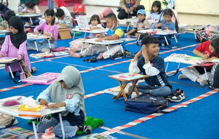 Komunitas Kejar Mimpi Balikpapan dan WE CARE Balikpapan Gelar lomba mewarnai yang bertajuk “Aku Dan Mimpiku” yang diadakan pada hari Minggu terakhir bulan Agustus di Function hall BTC. Foto: HO.