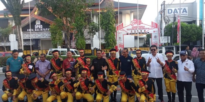 Ratusan Anak Tingkat SD dan SMP Se Kota Balikpapan Ikuti Lomba Gerak Jalan 