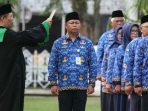 Pelantikan pejabat fungsional dari tenaga pendidik dan tenaga kesehatan, di Halaman Balai Kota Balikpapan, pada hari Senin (25/9/2023). Foto: BorneoFlash.com/Niken Sulastri.