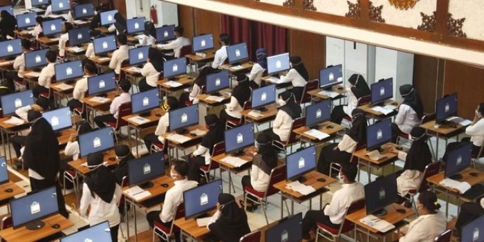 Pemerintah akan membuka pendaftaran calon pegawai negeri sipil (CPNS) mulai 17 September 2023. Ilustrasi seleksi CPNS. Foto: HO/ANTARA - Maulana Surya.