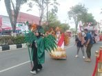 Peserta Karnaval Badan Koordinasi Pendidikan Al-Qur'an dan Keluarga Sakinah Indonesia (BKPAKSI) Kota Balikpapan, Foto: BorneoFlash.com/Niken Sulastri.