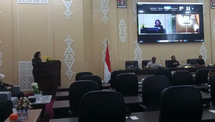 Rapat Paripurna DPRD Balikpapan ke 20 masa sidang III Tahun 2023, di Ruang Rapat Paripurna DPRD Kota Balikpapan, pada hari Kamis (14/9/2023). Foto: BorneoFlash.com/Niken Sulastri.