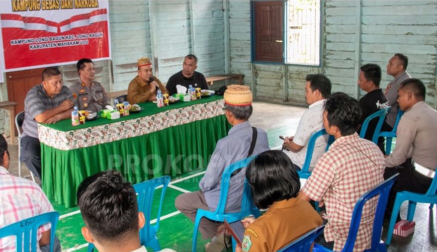 Sosialisasi Desa Tangguh Anti-Narkoba di Kampung Long Bagun Ulu, Kecamatan Long Bagun, Kabupaten Mahakam Ulu, Selasa (19/9/2023). Foto: HO/Prokopim Mahulu.