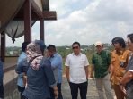 Komisi III Dewan Perwakilan Rakyat Daerah Kota Balikpapan meninjau pemakaman Katolik yang berada di Soekarno Hatta Kilometer 15 Kelurahan Karang Joang Kecamatan Balikpapan Utara, pada hari Selasa  5 September 2023.(Foto:BorneoFlash.com/Niken Sulastri).