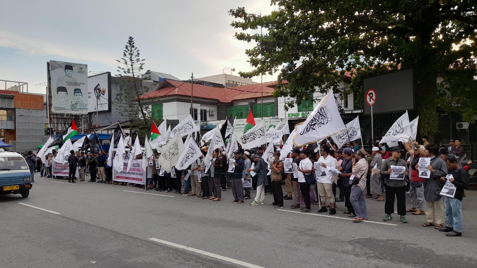 Aksi Bela Palestina oleh Masyarakat Muslim Balikpapan, Teriakkan Bangkit dan Bersatu Lawan Penjajahan